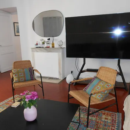 Exceptional Location Beaches Cours Saleya