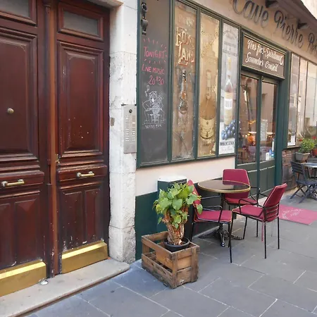 Апартаменты Exceptional Location Beaches Cours Saleya Ницца